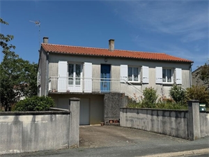 maison-villa à la vente -   85210  SAINTE-HERMINE, surface 83 m2 vente maison-villa - APR715859